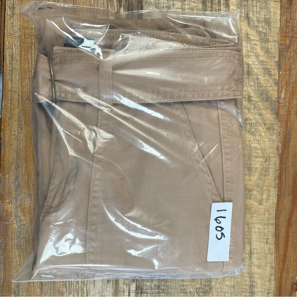 Banana Republic High Rise Tapered Utility Cargo pants 2P 2022 style iced latte - Picture 11 of 11